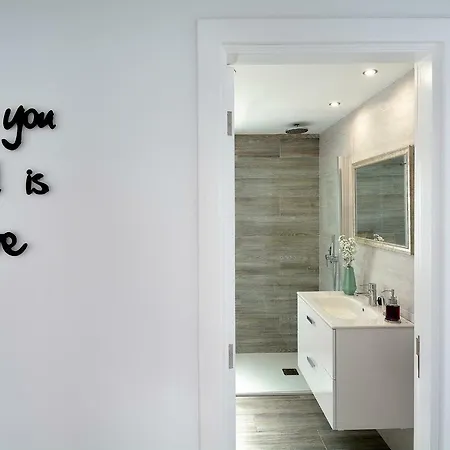 Rociega B 아파트 *